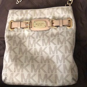 Michael kors crossbody purse